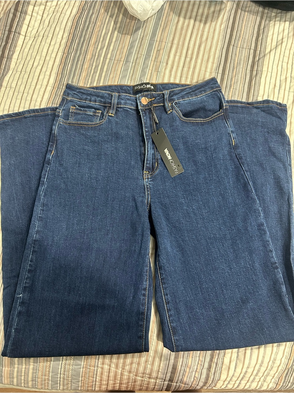 Fashion Nova Straight Leg Dark Blue Jeans